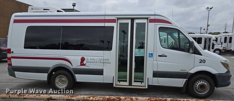 image for item FB9443 2016 Freightliner Sprinter 3500 shuttle bus