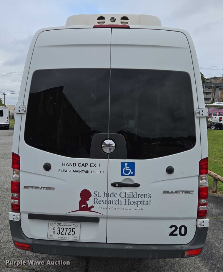 image for item FB9443 2016 Freightliner Sprinter 3500 shuttle bus