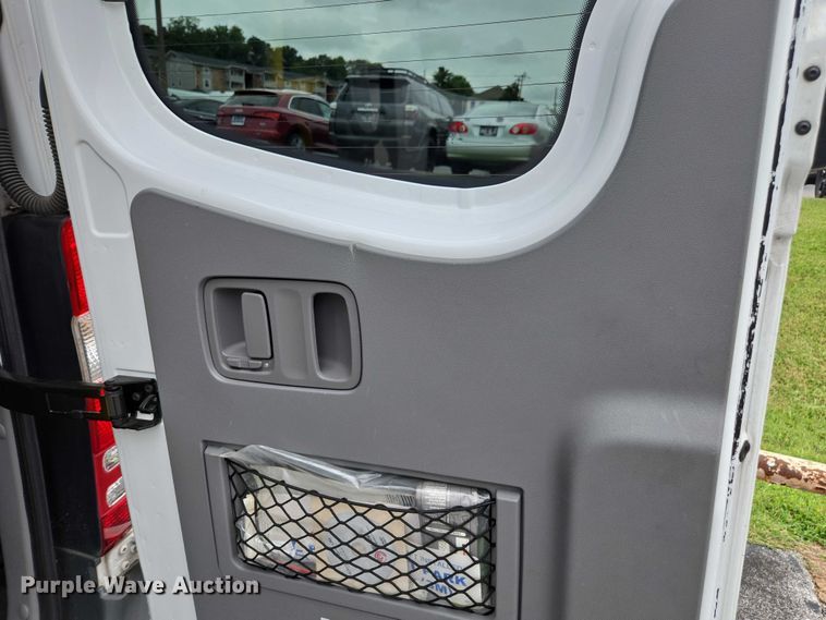 image for item FB9443 2016 Freightliner Sprinter 3500 shuttle bus