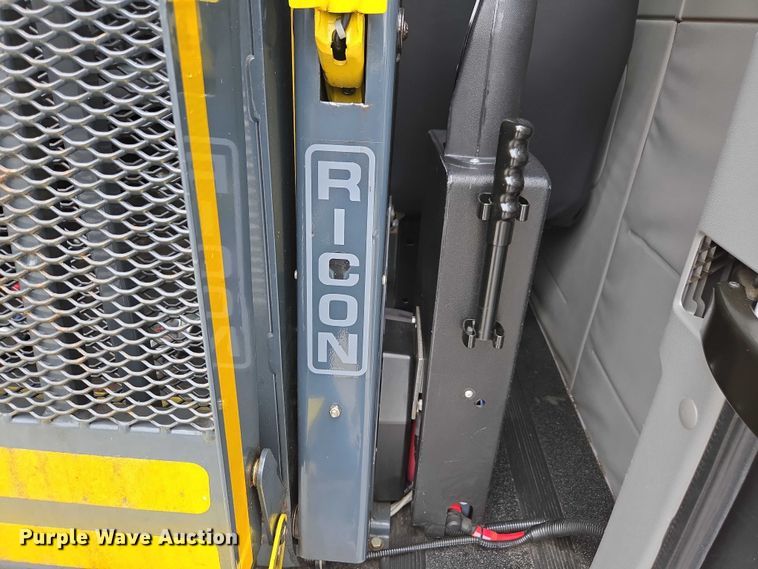 image for item FB9443 2016 Freightliner Sprinter 3500 shuttle bus