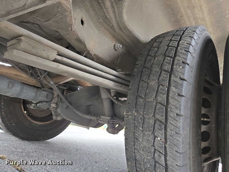 image for item FB9443 2016 Freightliner Sprinter 3500 shuttle bus