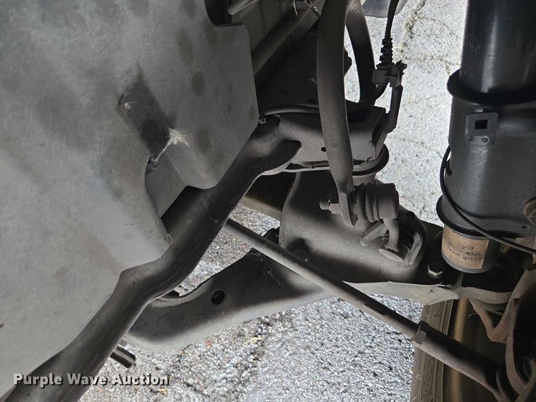 image for item FB9443 2016 Freightliner Sprinter 3500 shuttle bus