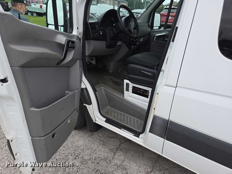 image for item FB9443 2016 Freightliner Sprinter 3500 shuttle bus