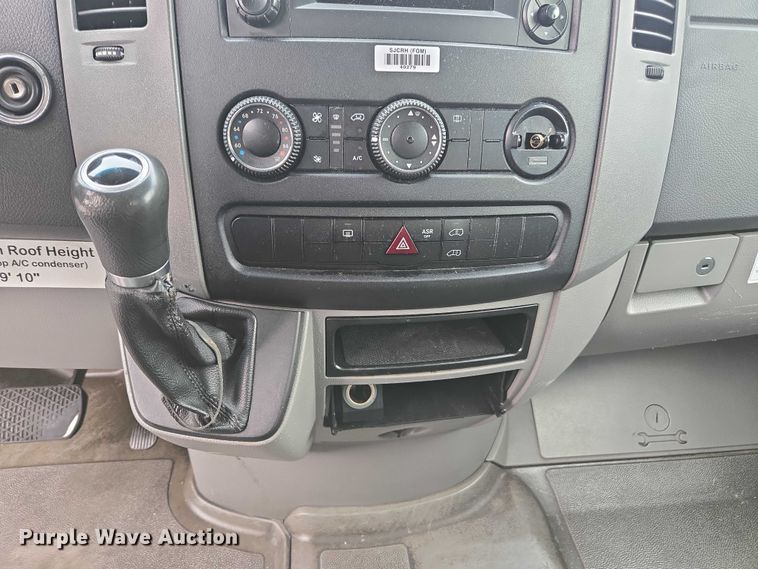 image for item FB9443 2016 Freightliner Sprinter 3500 shuttle bus