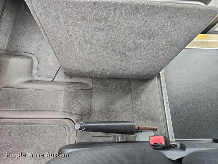 image for item FB9443 2016 Freightliner Sprinter 3500 shuttle bus