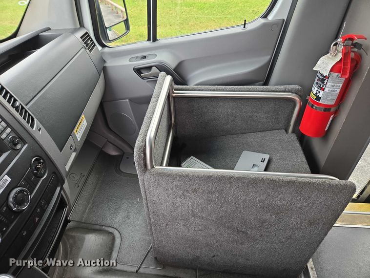 image for item FB9443 2016 Freightliner Sprinter 3500 shuttle bus