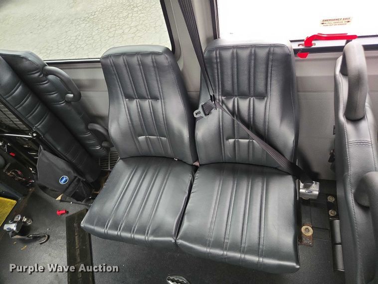 image for item FB9443 2016 Freightliner Sprinter 3500 shuttle bus