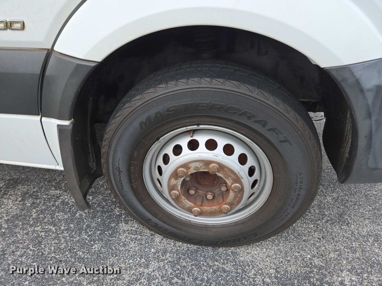 image for item FB9443 2016 Freightliner Sprinter 3500 shuttle bus