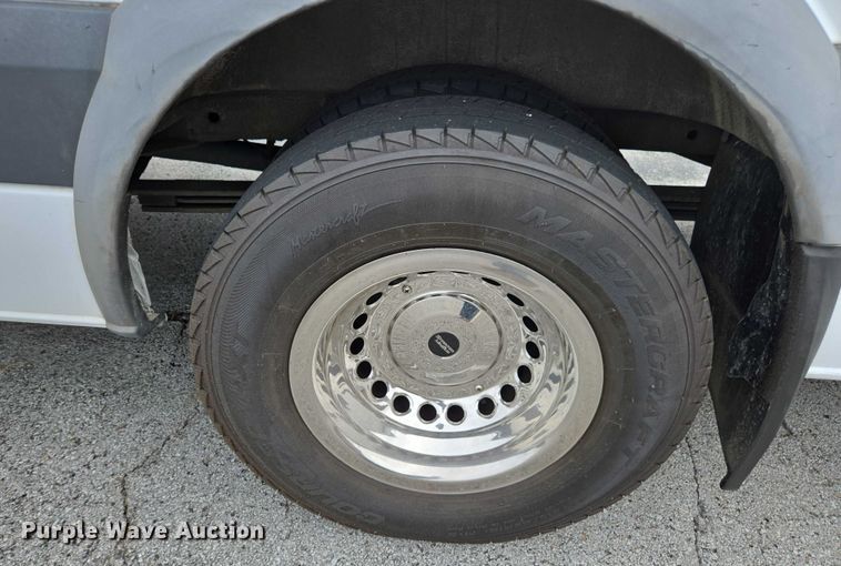 image for item FB9443 2016 Freightliner Sprinter 3500 shuttle bus