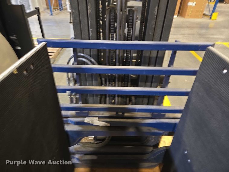 image for item FB9464 2018 UniCarriers CFS40 forklift