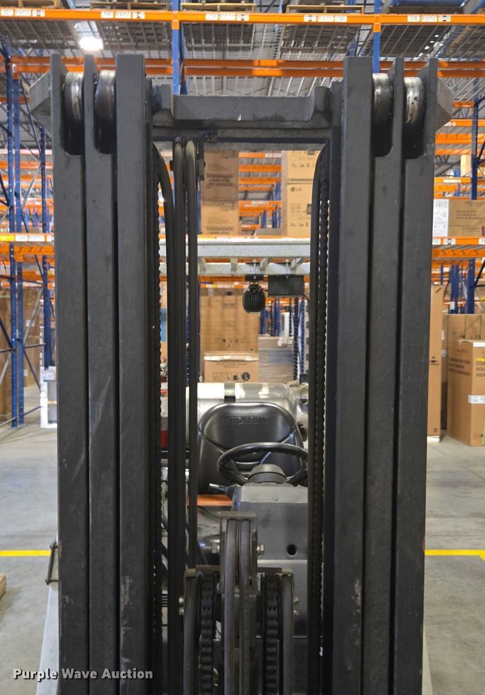 image for item FB9464 2018 UniCarriers CFS40 forklift