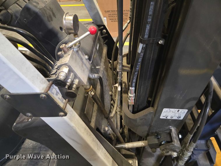 image for item FB9464 2018 UniCarriers CFS40 forklift