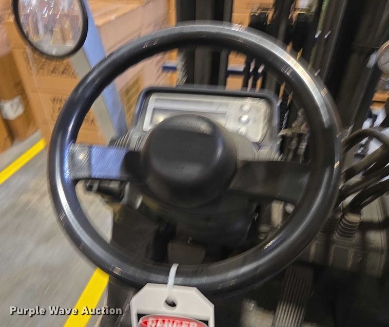 image for item FB9464 2018 UniCarriers CFS40 forklift