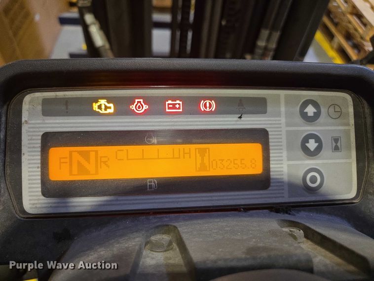 image for item FB9464 2018 UniCarriers CFS40 forklift