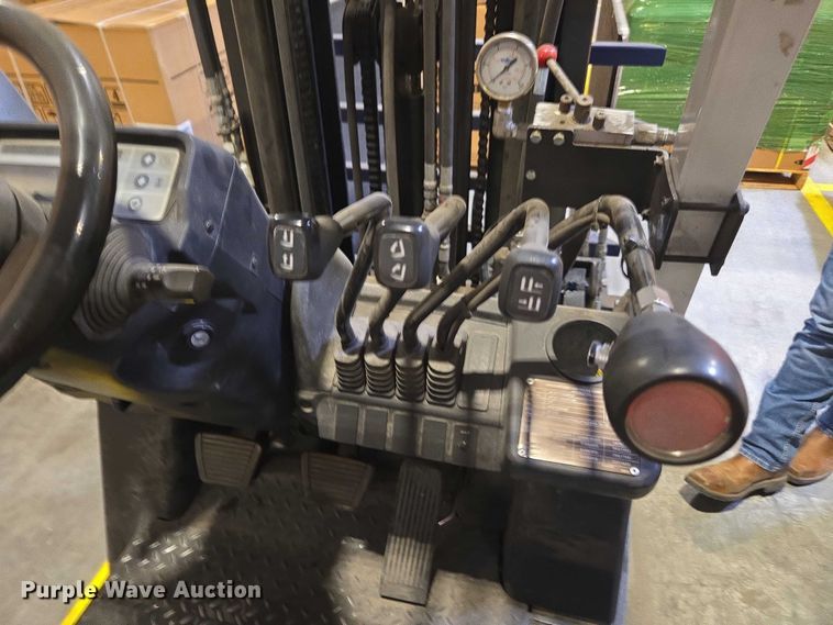 image for item FB9464 2018 UniCarriers CFS40 forklift