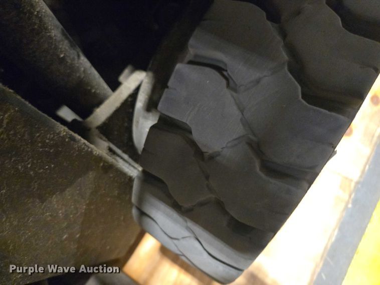 image for item FB9464 2018 UniCarriers CFS40 forklift