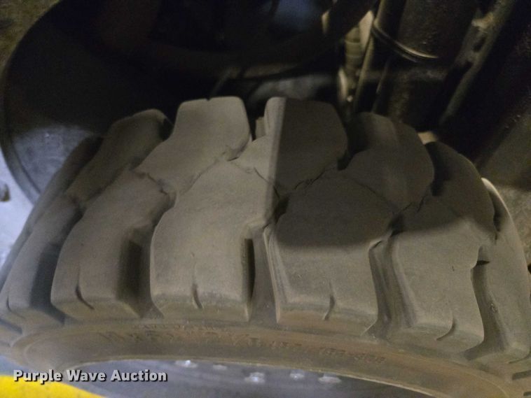 image for item FB9464 2018 UniCarriers CFS40 forklift