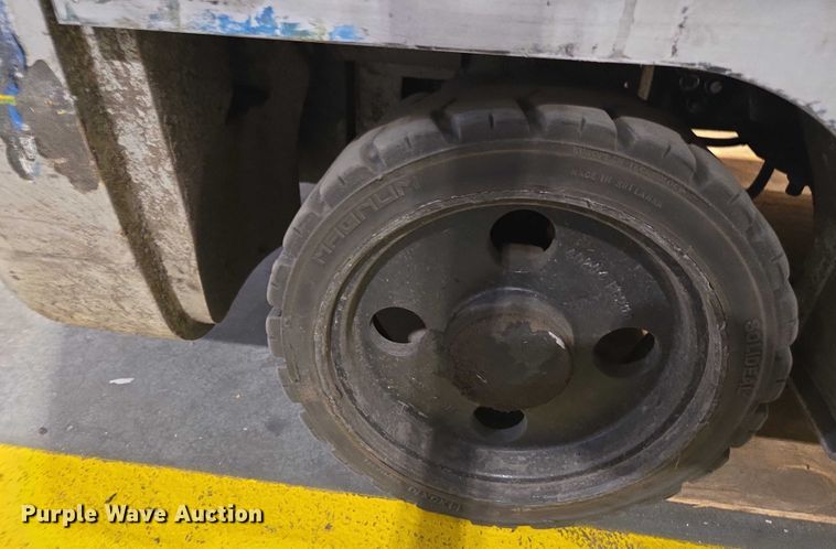 image for item FB9464 2018 UniCarriers CFS40 forklift