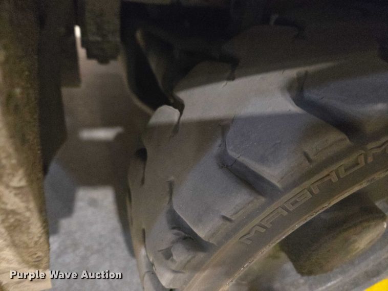 image for item FB9464 2018 UniCarriers CFS40 forklift