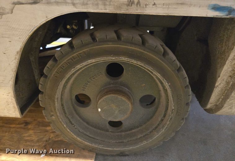 image for item FB9464 2018 UniCarriers CFS40 forklift