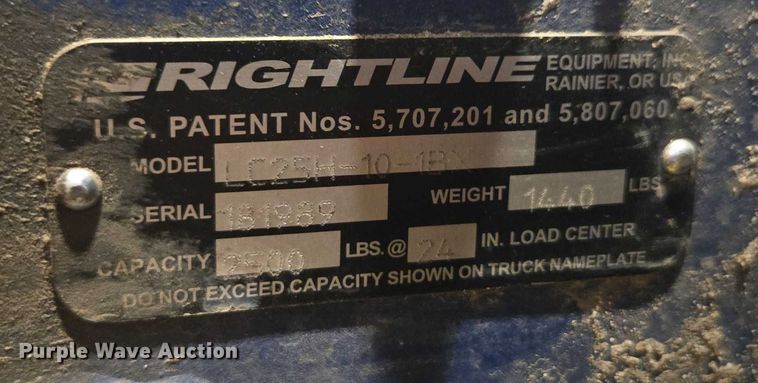 image for item FB9464 2018 UniCarriers CFS40 forklift