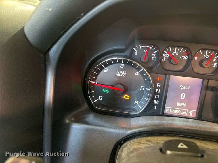 image for item ND9769 2016 Chevrolet Silverado 2500HD Double Cab pickup truck