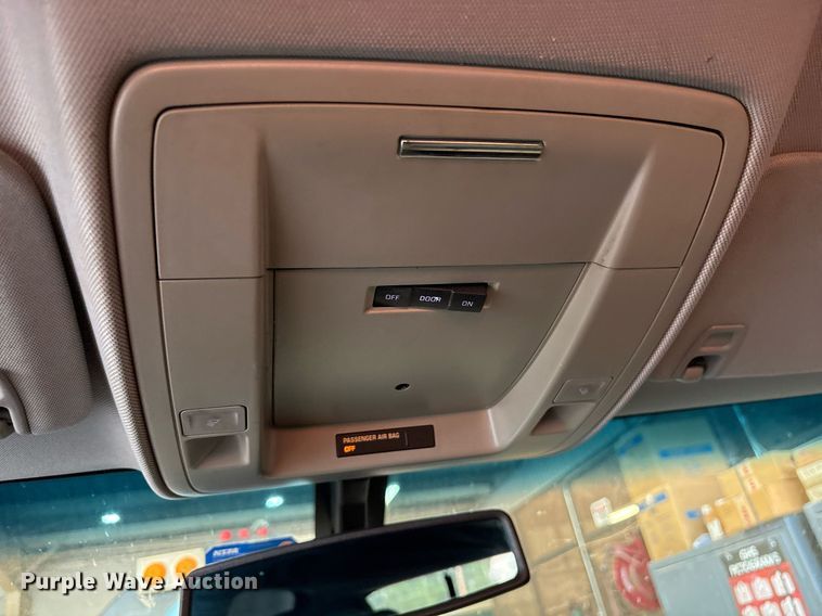 image for item ND9769 2016 Chevrolet Silverado 2500HD Double Cab pickup truck