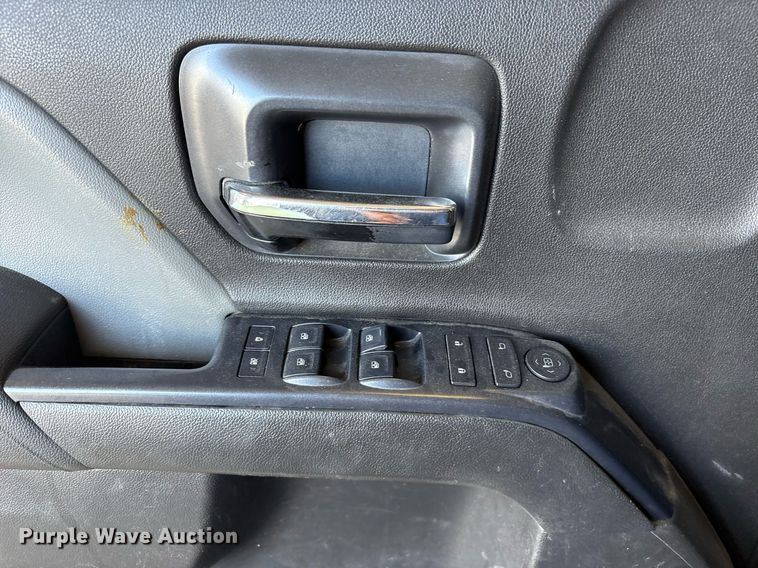 image for item ND9769 2016 Chevrolet Silverado 2500HD Double Cab pickup truck