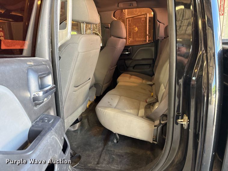 image for item ND9769 2016 Chevrolet Silverado 2500HD Double Cab pickup truck