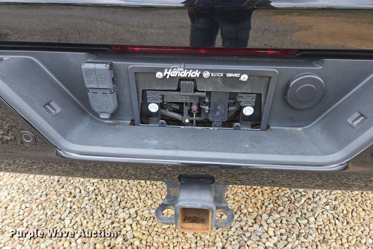 image for item YA0529 2023 GMC Sierra 3500HD Denali Crew Cab pickup truck