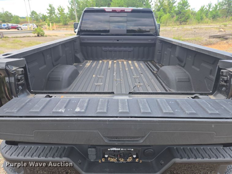 image for item YA0529 2023 GMC Sierra 3500HD Denali Crew Cab pickup truck