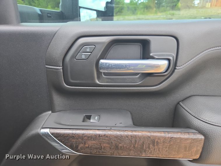 image for item YA0529 2023 GMC Sierra 3500HD Denali Crew Cab pickup truck