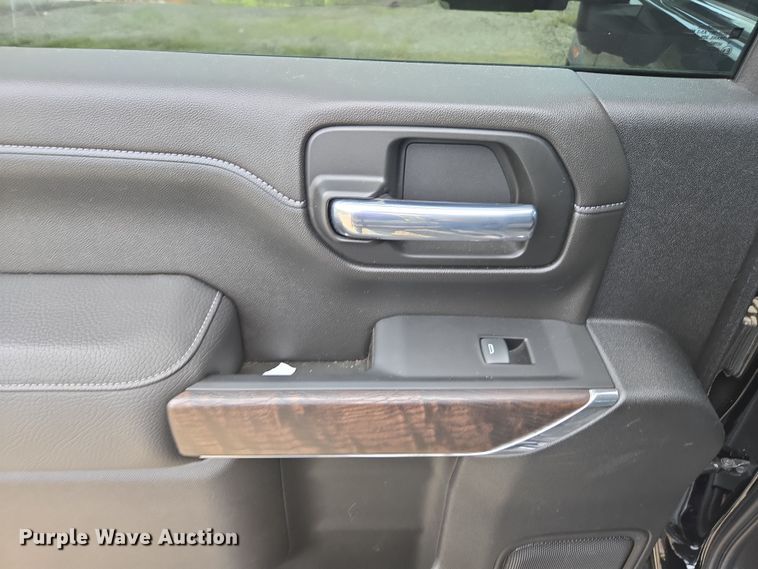 image for item YA0529 2023 GMC Sierra 3500HD Denali Crew Cab pickup truck