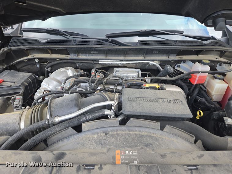 image for item YA0529 2023 GMC Sierra 3500HD Denali Crew Cab pickup truck