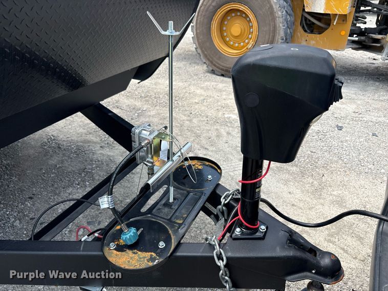 image for item YA0761 2025 StarCraft Autumn Ridge camper