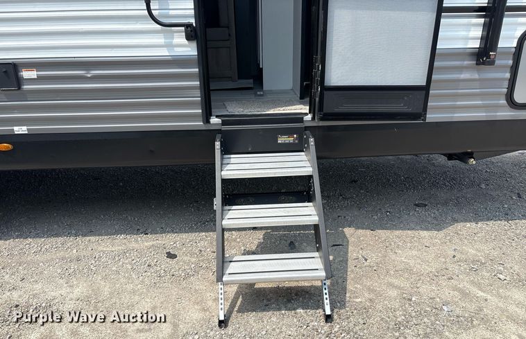 image for item YA0761 2025 StarCraft Autumn Ridge camper