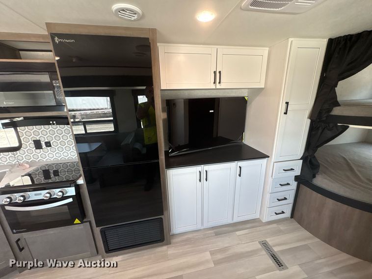 image for item YA0761 2025 StarCraft Autumn Ridge camper