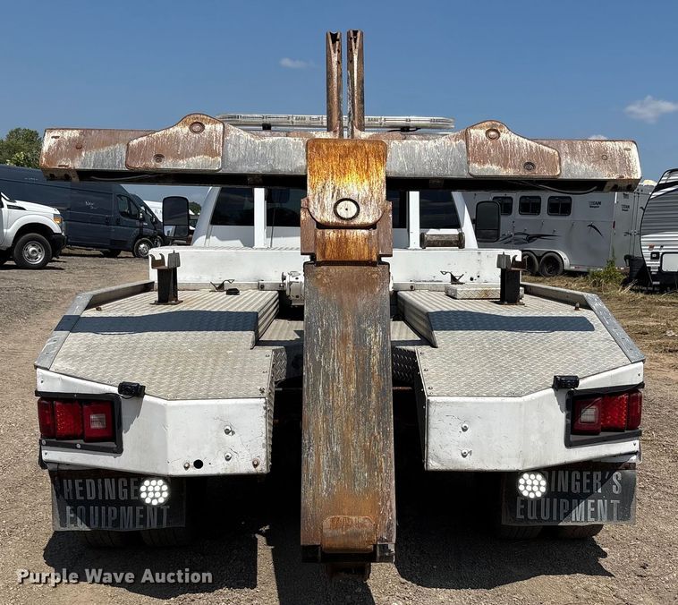 image for item YA0774 2007 GMC Sierra 3500HD tow truck