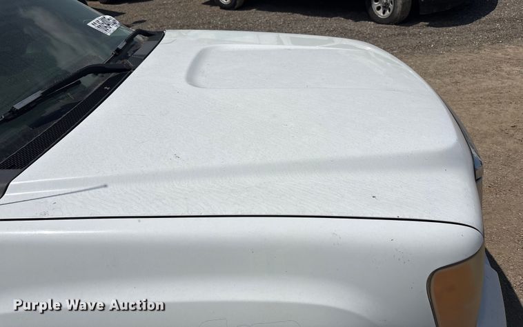 image for item YA0774 2007 GMC Sierra 3500HD tow truck