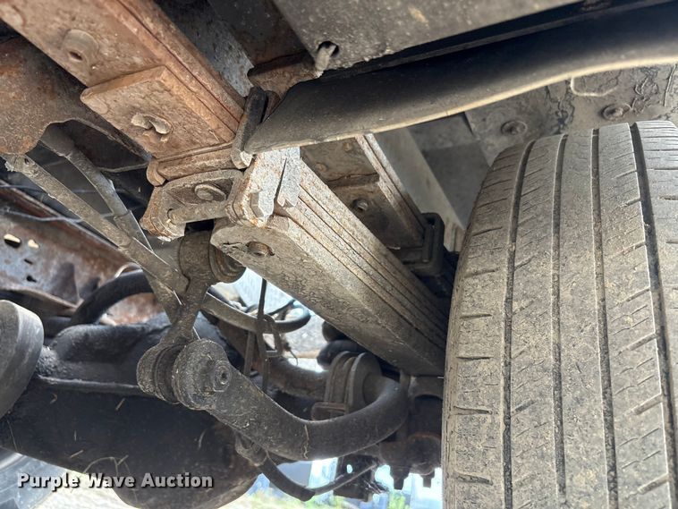 image for item YA0774 2007 GMC Sierra 3500HD tow truck