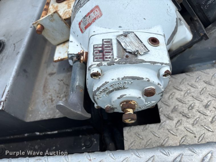 image for item YA0774 2007 GMC Sierra 3500HD tow truck