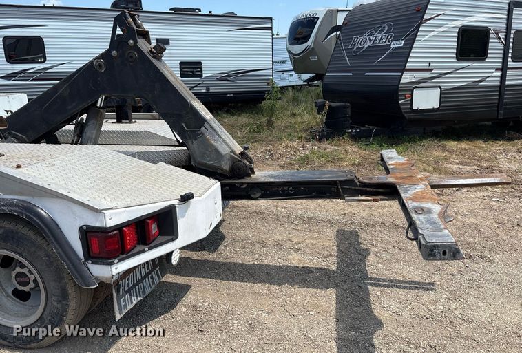 image for item YA0774 2007 GMC Sierra 3500HD tow truck