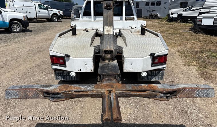 image for item YA0774 2007 GMC Sierra 3500HD tow truck