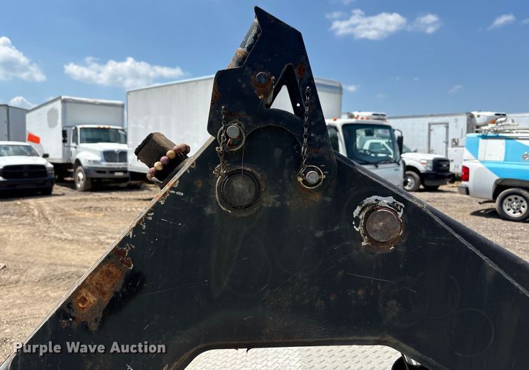 image for item YA0774 2007 GMC Sierra 3500HD tow truck