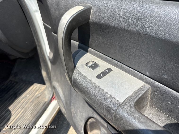 image for item YA0774 2007 GMC Sierra 3500HD tow truck