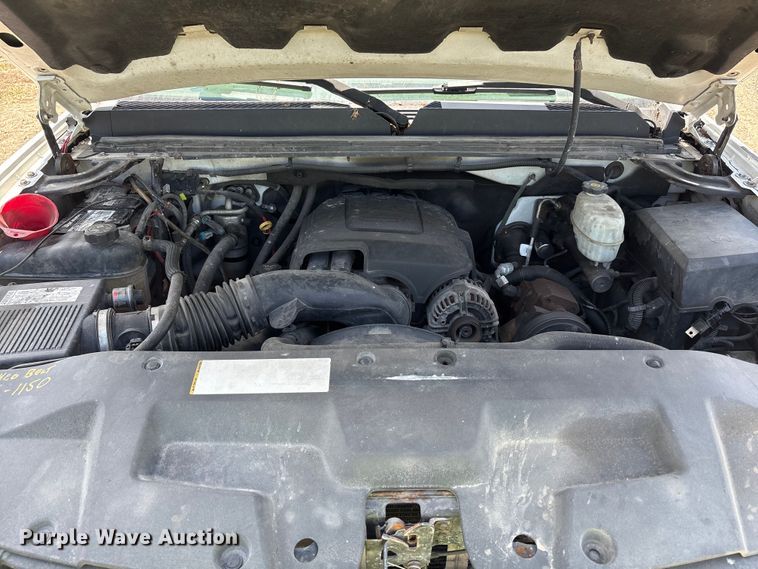 image for item YA0774 2007 GMC Sierra 3500HD tow truck