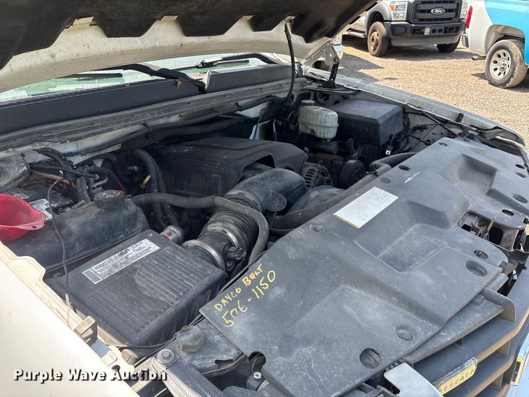 image for item YA0774 2007 GMC Sierra 3500HD tow truck