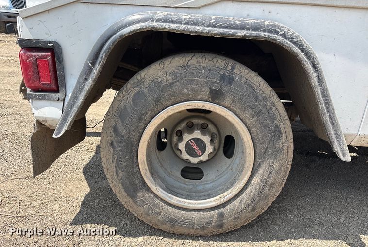 image for item YA0774 2007 GMC Sierra 3500HD tow truck