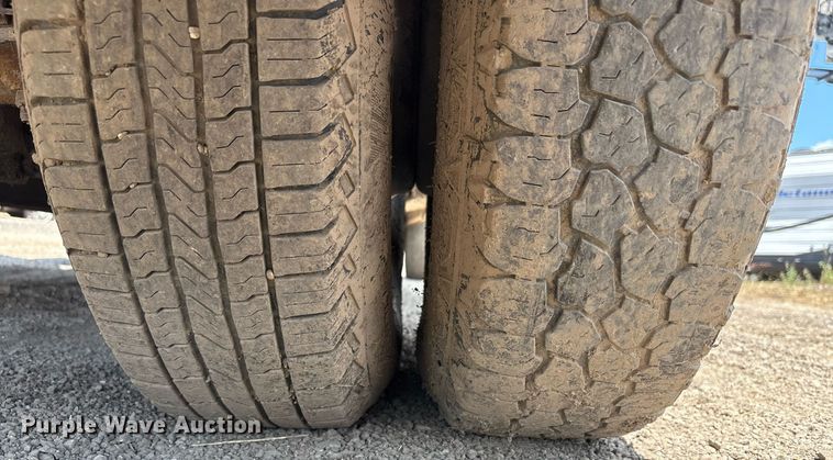 image for item YA0774 2007 GMC Sierra 3500HD tow truck