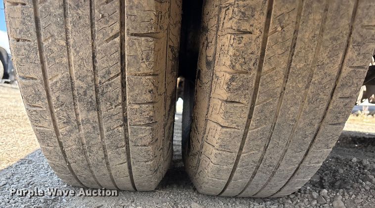 image for item YA0774 2007 GMC Sierra 3500HD tow truck